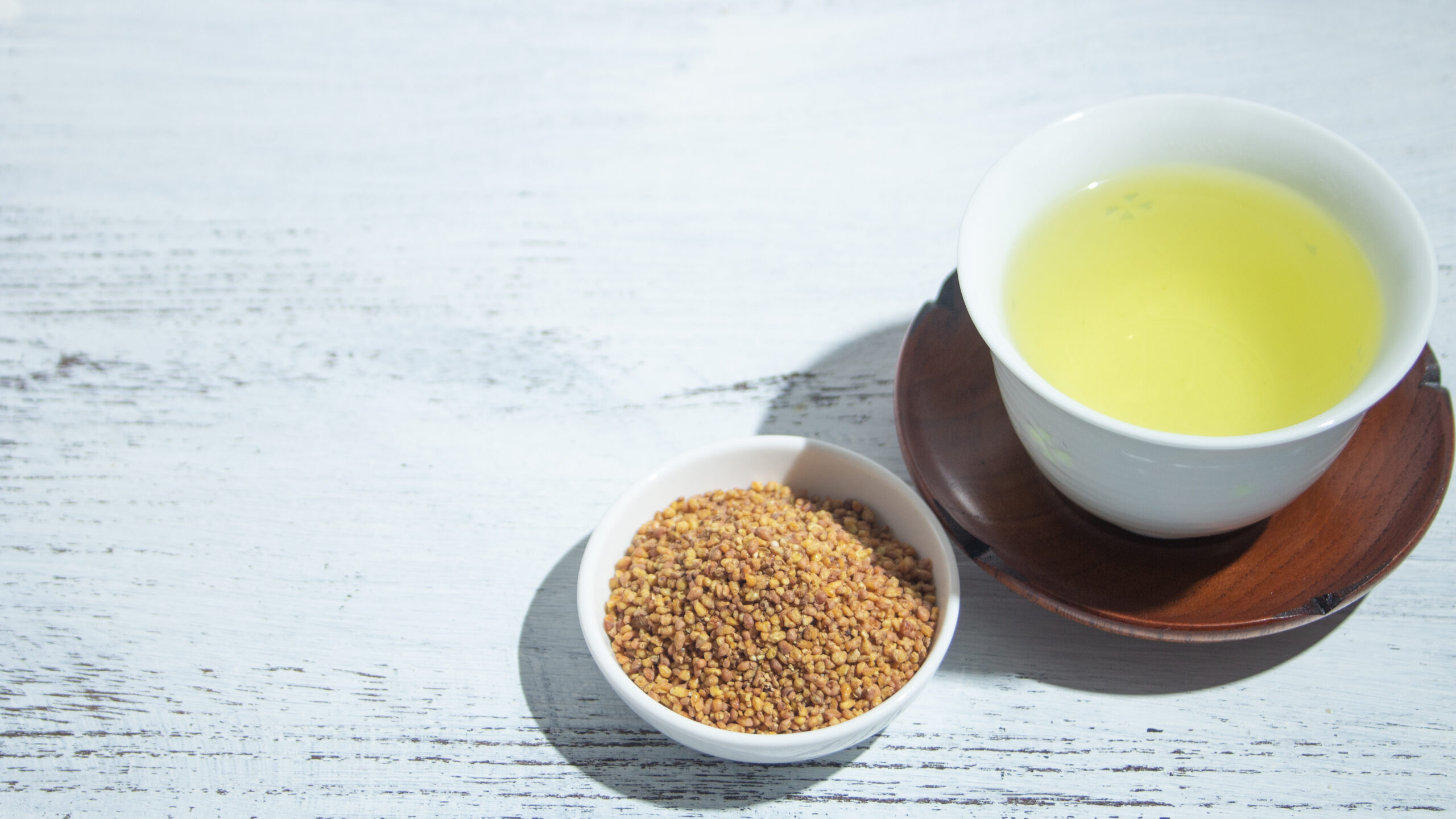 韃靼そば茶（日本の北海道産）、「ルチン」というポリフェノールが豊富な健康茶